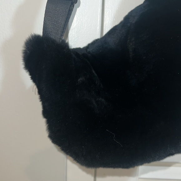 Black fur fanny pack/belt bag - Picture 2 of 3
